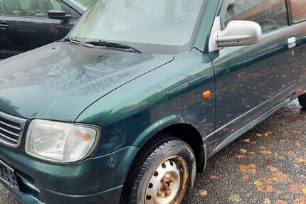 Daihatsu Cuore 87.000 km 1.450 € Berlin 12349