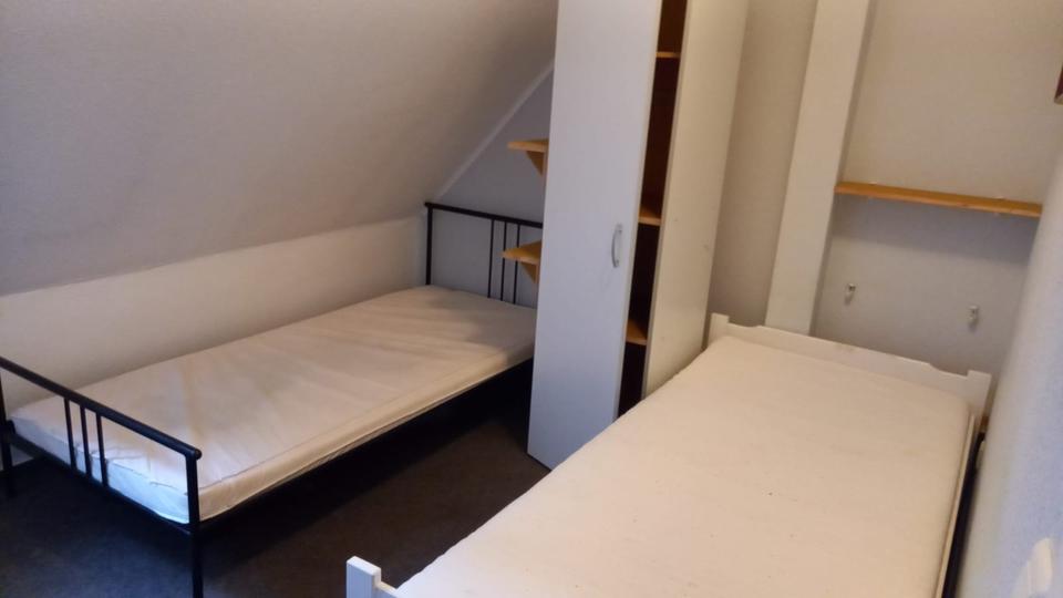 Etagenwohnung Hennigsdorf - 2 Zimmer, 15 m&sup2;, 700&euro; | Angebot:25279862
