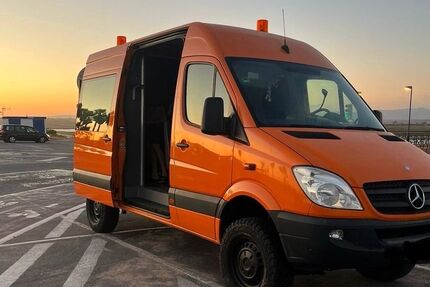 Mercedes-Benz Sprinter 212.004 km 29.900 &euro; Berlin 10245