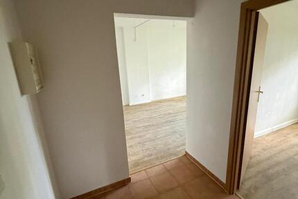 Wohnung Berlin Lichtenberg - 2 Zimmer, 50 m&sup2;, 500&euro; | Angebot:27686938