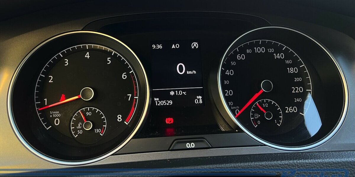 VW Golf VII BMT*Navi*Tempo*SHZ*Tel.*Touch* 120.529 km 8.990 &euro; Berlin 13187