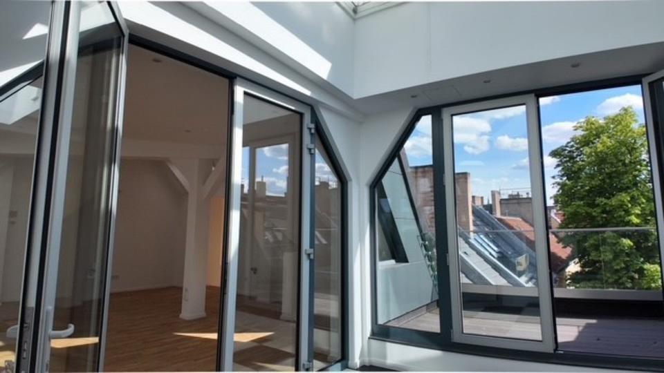 Schönes 4-Zimmer Penthouse in Mitte