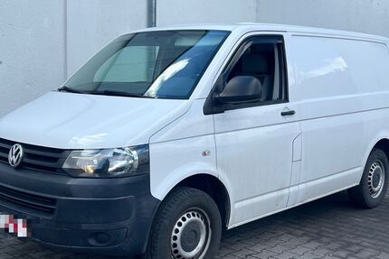 VW T5 Transporter 204.000 km 10.999 &euro; BERLIN 13409