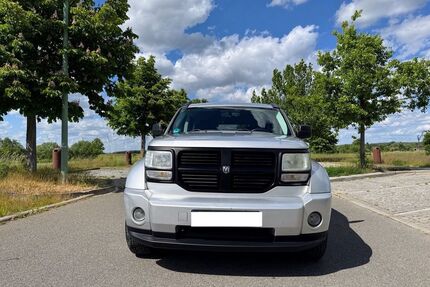 Dodge Nitro 219.000 km 6.000 € Berlin 12435