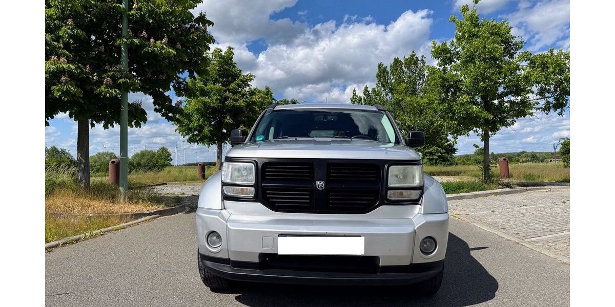 Dodge Nitro 219.000 km 6.000 € Berlin 12435