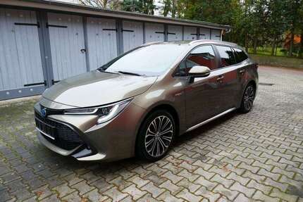 Toyota Corolla 77.156 km 20.950 € Berlin 12105