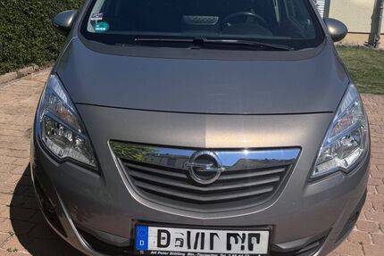Opel Meriva 99.757 km 5.850 &euro; Potsdam 14469