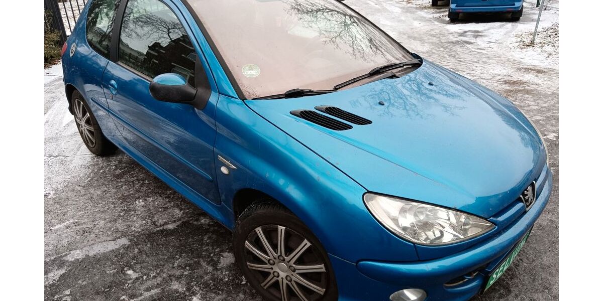 Peugeot 206 273.000 km 750 &euro; Berlin - Schöneberg 10781