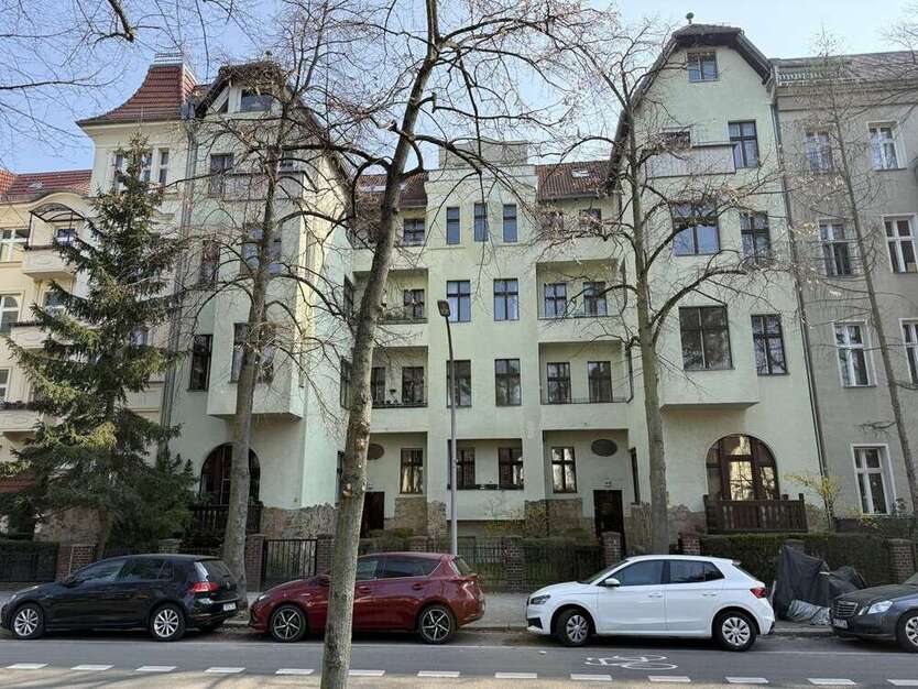 Wohnung zum Kaufen in Berlin-Wilmersdorf 415.000 € 93 m²