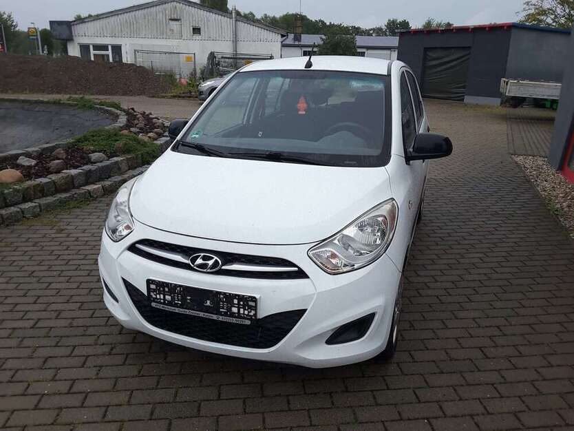 i10