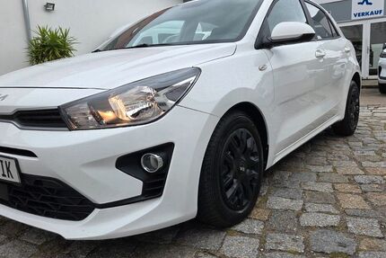 Kia Rio 40.000 km 16.880 &euro; Potsdam 14469