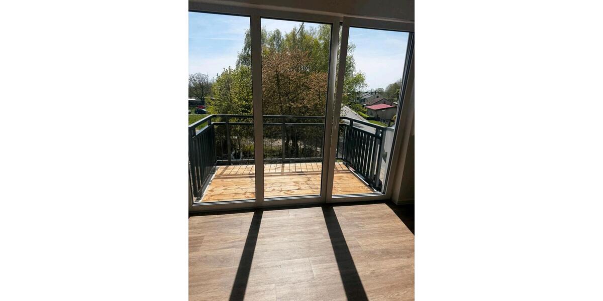 Dachgeschoßwohnung Nauen - 2 Zimmer, 68 m&sup2;, 1.181&euro; | Angebot:26653090