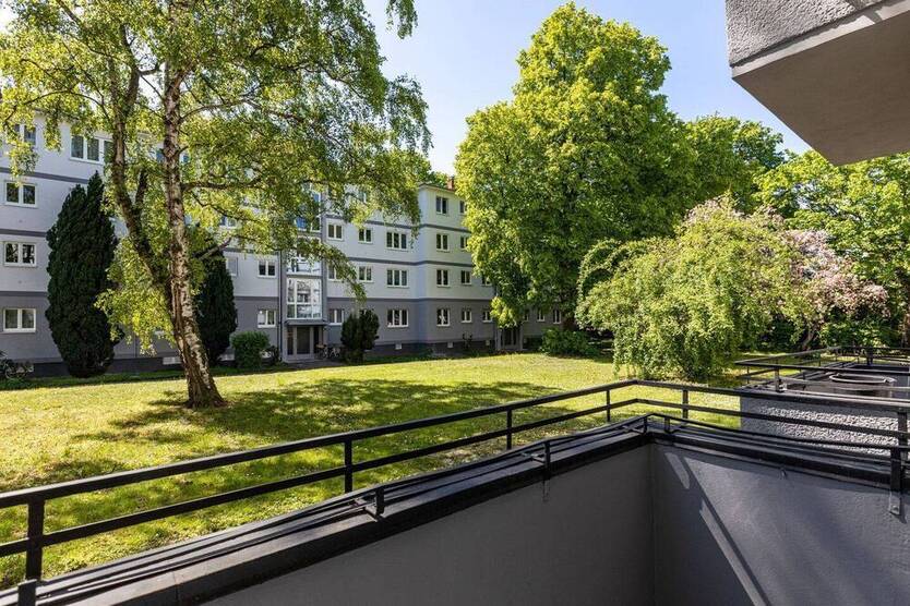 Balkon. Bezugsfrei. Berlin-Neukölln