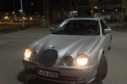 Jaguar S-Type 140.000 km 4.000 &euro; Berlin 13589
