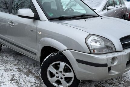 Hyundai TUCSON 178.458 km 5.990 &euro; Berlin 13089