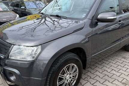 Suzuki Grand Vitara 110.000 km 9.650 &euro; Berlin 13407