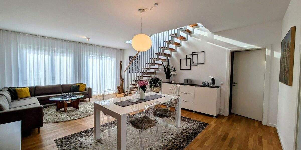 Etagenwohnung Potsdam Nördliche Innenstadt - 3 Zimmer, 129 m&sup2;, 2.200&euro; | Angebot:25760449