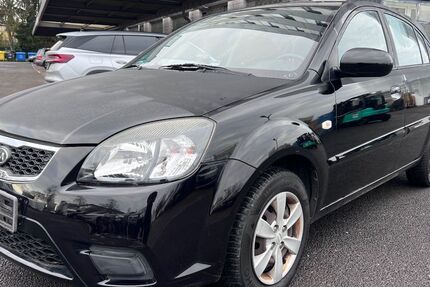 Kia Rio 107.289 km 1.999 &euro; Berlin 12249