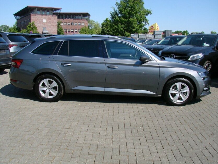 Skoda Superb 2.0TDI Style Pano ACC Columbus Standheizung 26.128 km 34.980 € Falkensee 14612