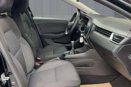 Renault Clio 54.425 km 12.490 &euro; Berlin 13055