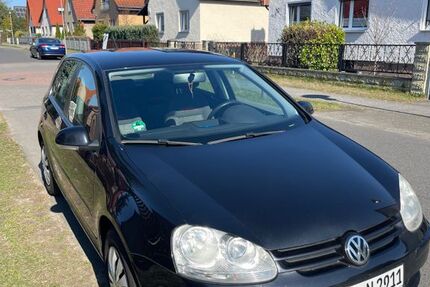 VW Golf 213.000 km 3.550 &euro; Hennigsdorf 16761