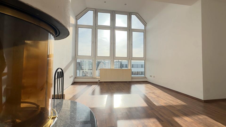 Dachgeschoßwohnung Berlin Mitte - 3.5 Zimmer, 110 m&sup2;, 2.180&euro; | Angebot:25262214