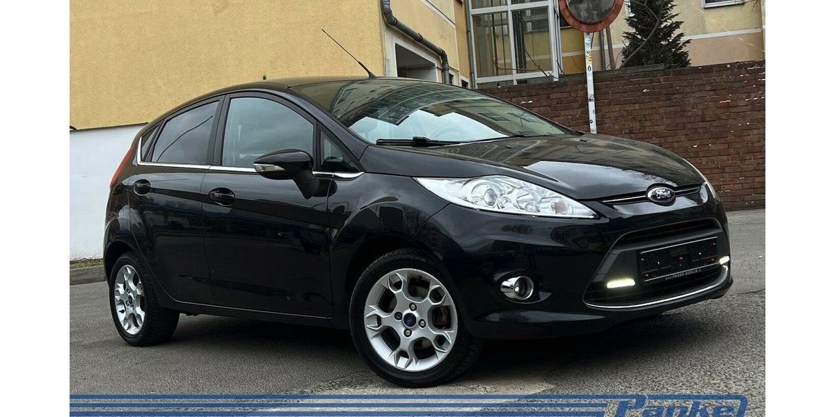 Ford Fiesta Titanium*Keyless*PDC*LED*Tel.*Chrom*GAS* 178.353 km 4.490 &euro; Berlin 13187