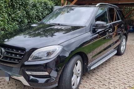 Mercedes-Benz ML 350 253.000 km 21.800 € Wustermark 14641