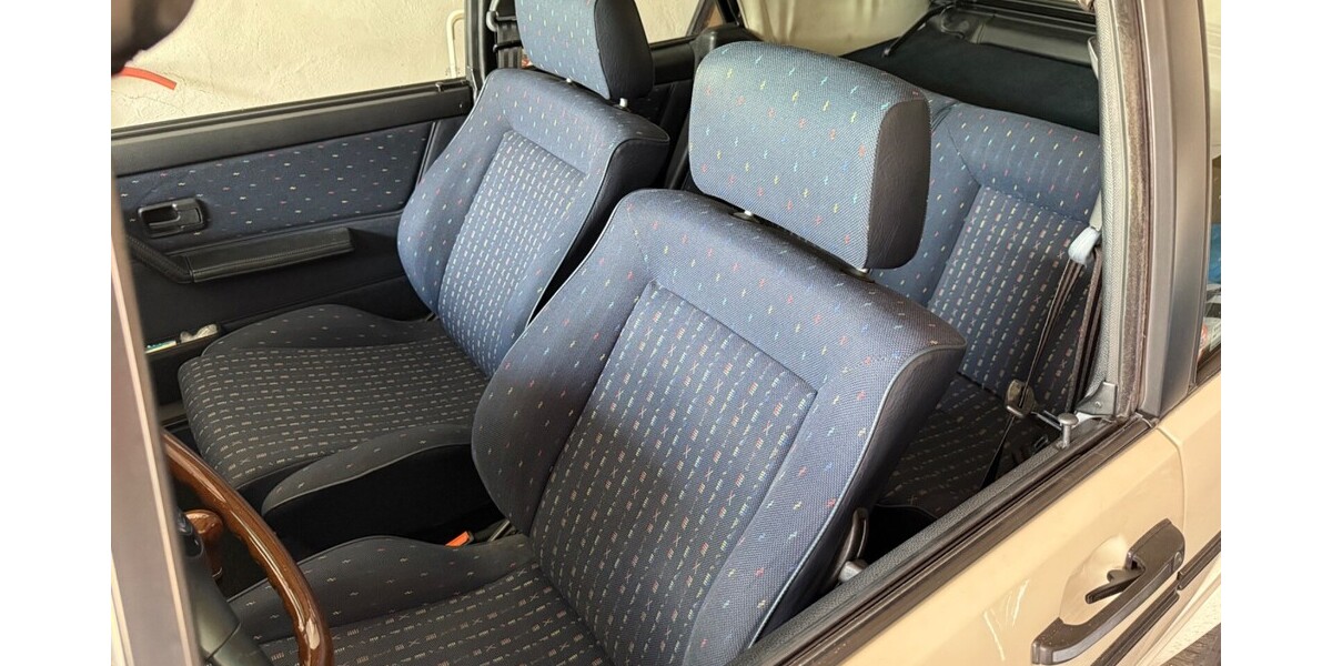 VW Golf I 171.753 km 8.000 &euro; Berlin 10178