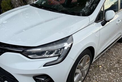 Renault Clio 143.000 km 8.100 &euro; Mahlow 15831