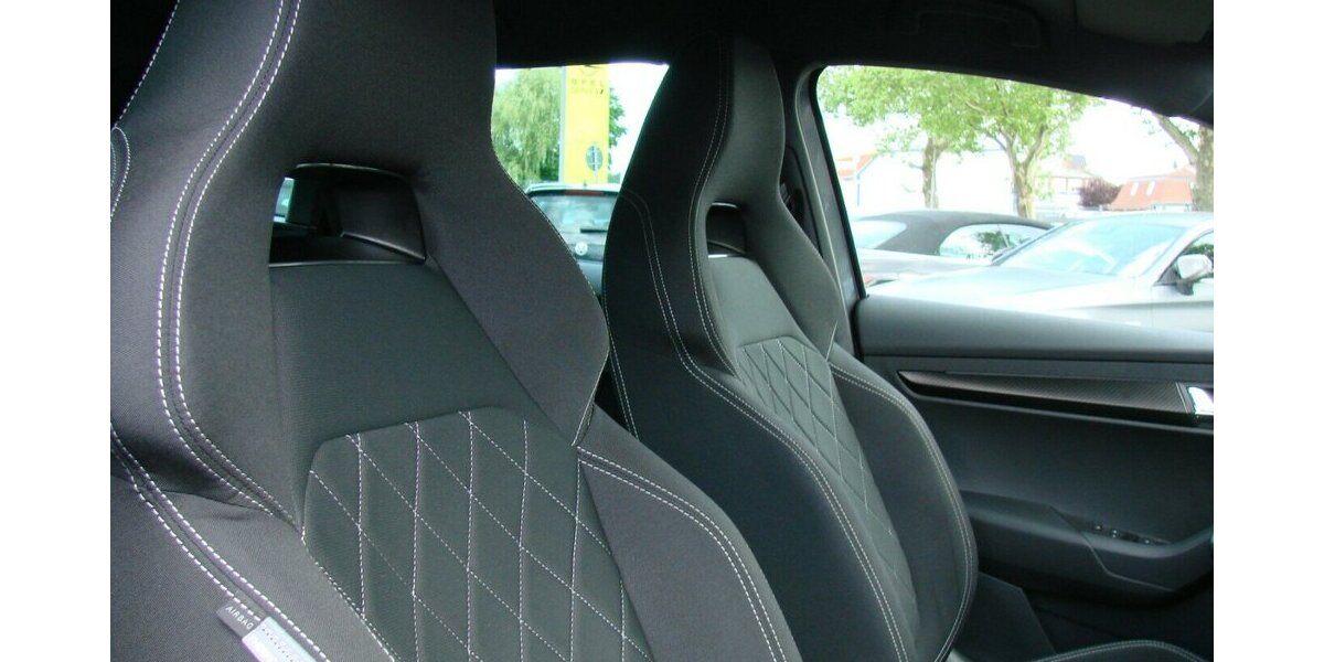 Skoda Karoq 1.5TSI Sportline ACC Kamera LED 45.047 km 27.980 &euro; Falkensee 14612