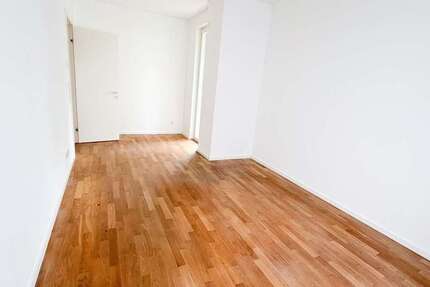 Wohnung Potsdam - 2 Zimmer, 71 m&sup2;, 1.500&euro; | Angebot:27648535