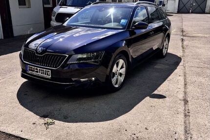 Skoda Superb 147.000 km 14.000 &euro; Berlin 12627