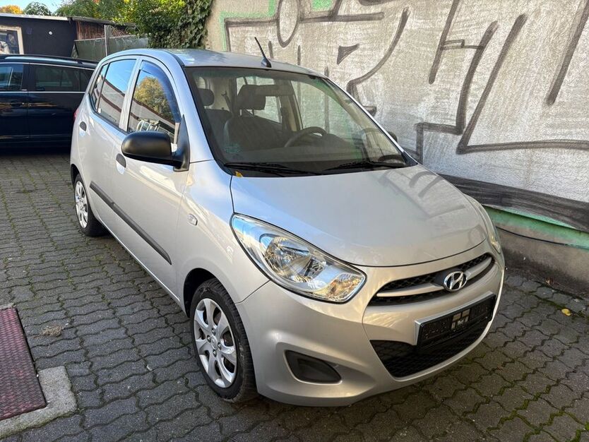 Hyundai i10 82.000 km 4.299 € BERLIN 13409