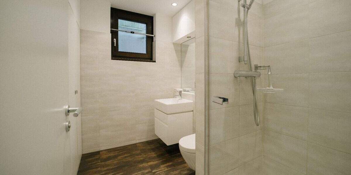 Einfamilienhaus Potsdam Groß Glienicke - 6 Zimmer, 252 m&sup2;, 1.900.000&euro; | Angebot:25337926