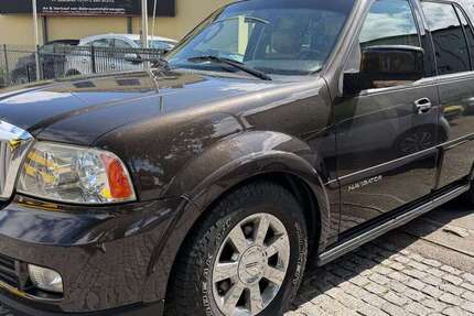 Lincoln Navigator 171.800 km 9.990 &euro; Berlin 12107