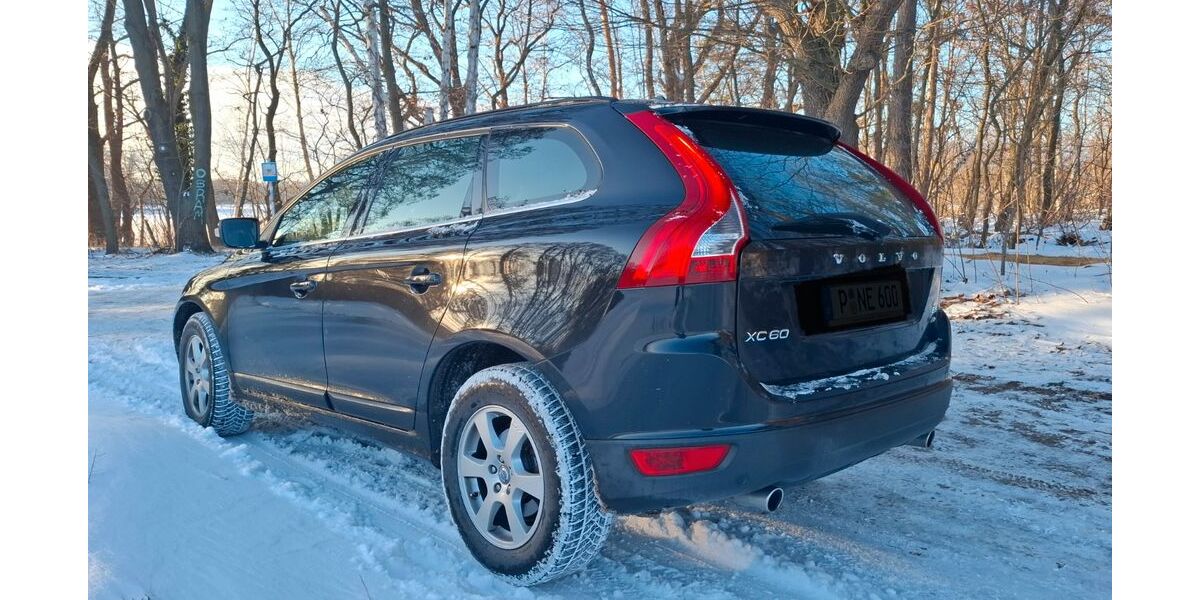 Volvo XC60 260.500 km 9.000 &euro; Potsdam. 14482
