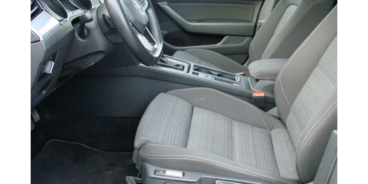 VW Passat 2.0TDi Business Panorama ACC IQ.Light 142.589 km 16.980 &euro; Falkensee 14612