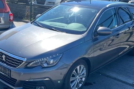 Peugeot 308 200.000 km 6.900 &euro; Berlin 13597