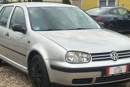 VW Golf 83.000 km 999 € Trebbin 14959