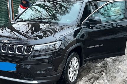 Jeep Compass 18.000 km 21.000 &euro; .Berlin 13403
