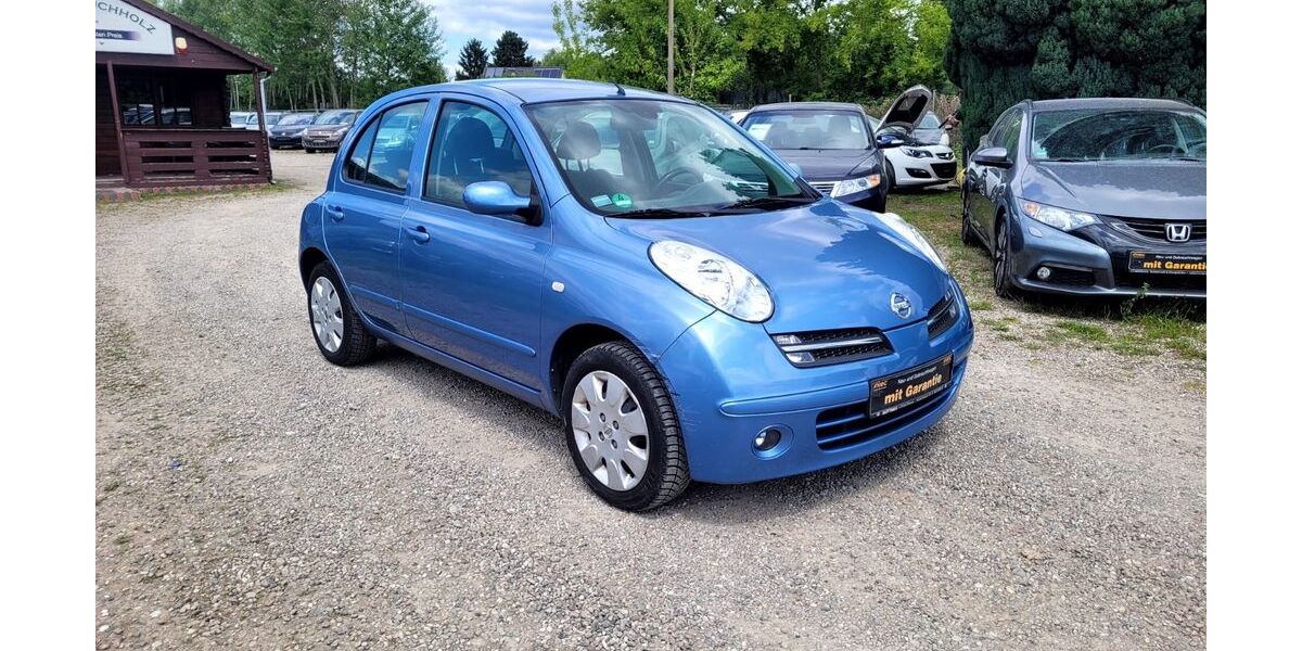 Nissan Micra 82.000 km 2.990 € Berlin 13127
