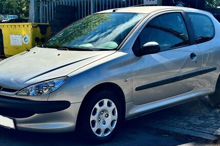 Peugeot 206 200.000 km 990 &euro; Berlin 12109