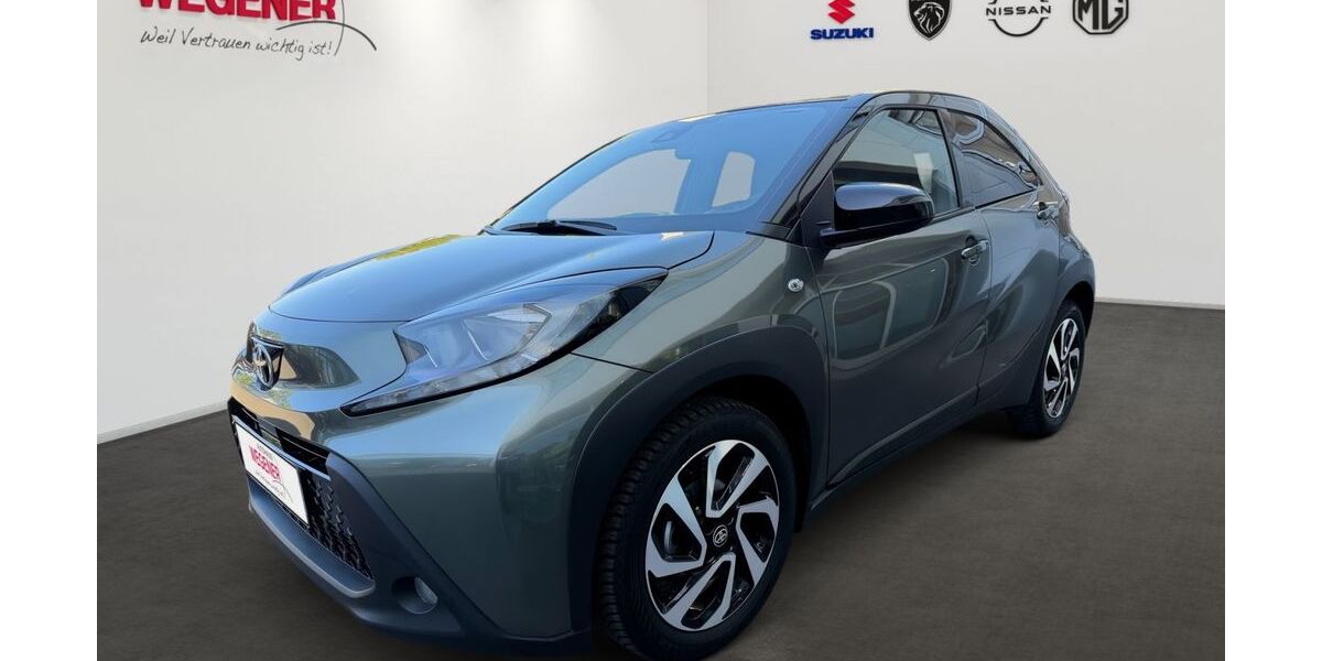 Toyota Aygo (X) 29.024 km 16.990 &euro; Berlin 12349