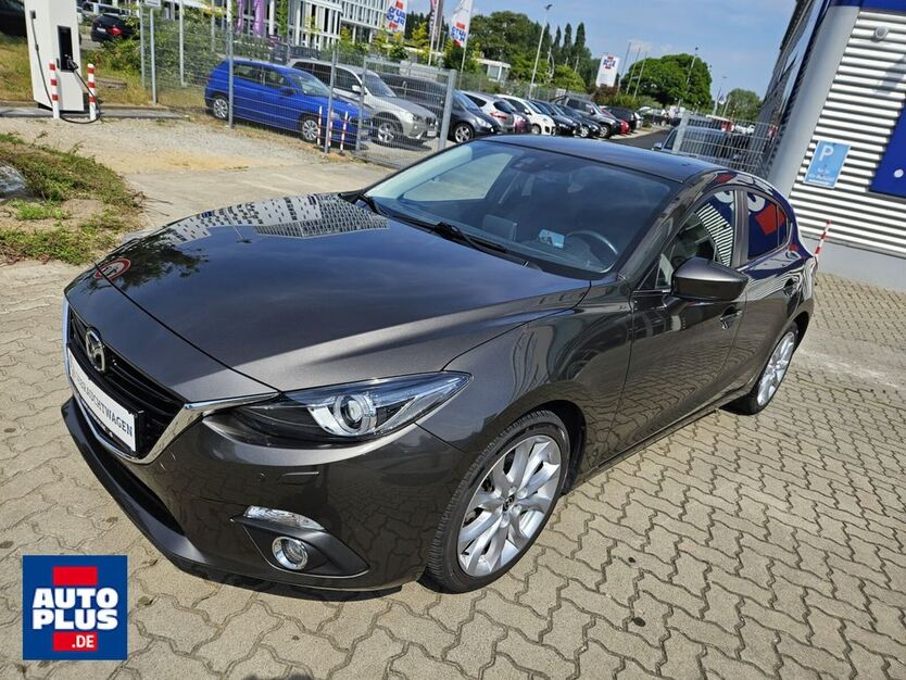 Mazda 3 92.622 km 11.699 € Berlin - Köpenick 12555