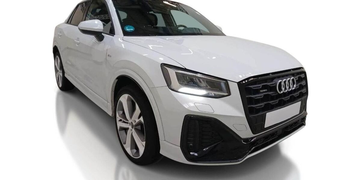 Audi Q2 45.200 km 30.900 € BERLIN 13509