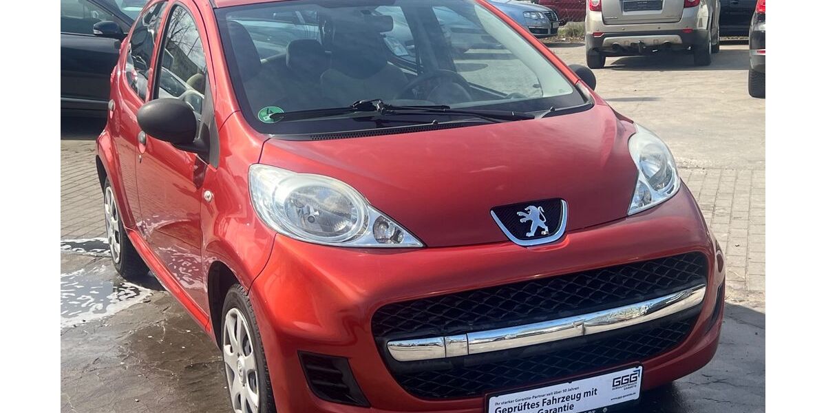 Peugeot 107 102.000 km 2.490 &euro; Berlin 12681