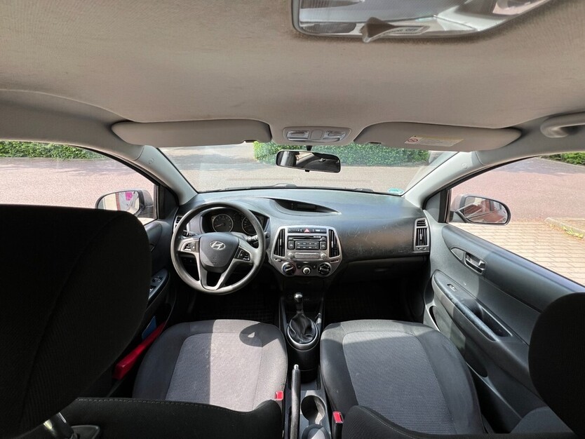 i20