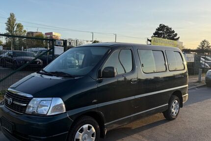 Toyota Hiace 211.000 km 6.299 &euro; Berlin 13597