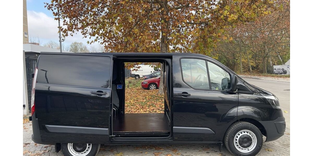 Ford Transit Custom 219.000 km 7.900 &euro; Berlin 12681